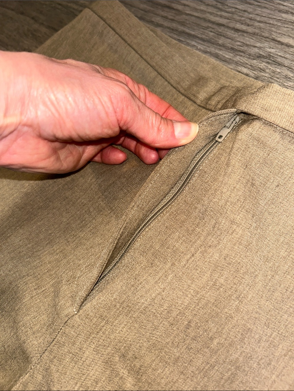 Ann Taylor Stretch Wool Blend Tan Beige Straight Leg Dress Pants Size 10 - Picture 4 of 9